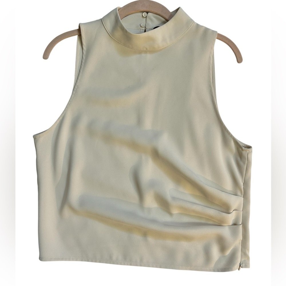 Zara Women’s Mock Neck Sleeveless Cream Blouse Side Ruching Keyhole Back Large